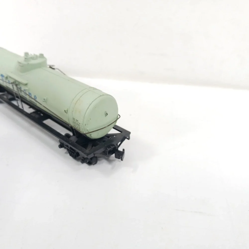 Firestone Rubber Latex GATX 30902 Tank Car HO Scale Train Green